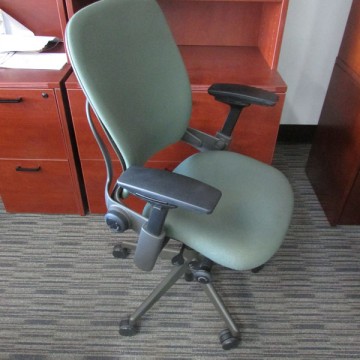 Steelcase Leap Chair V2 (Olive Tone)